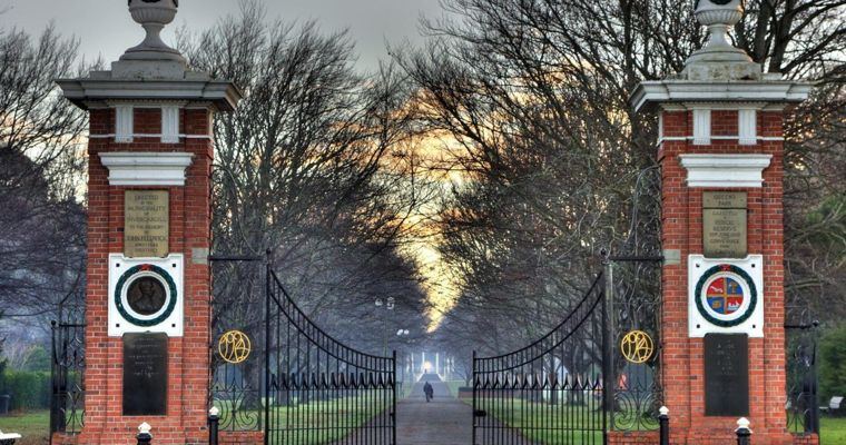 Memorial gates at the entrance to Queens Park, Invercargill